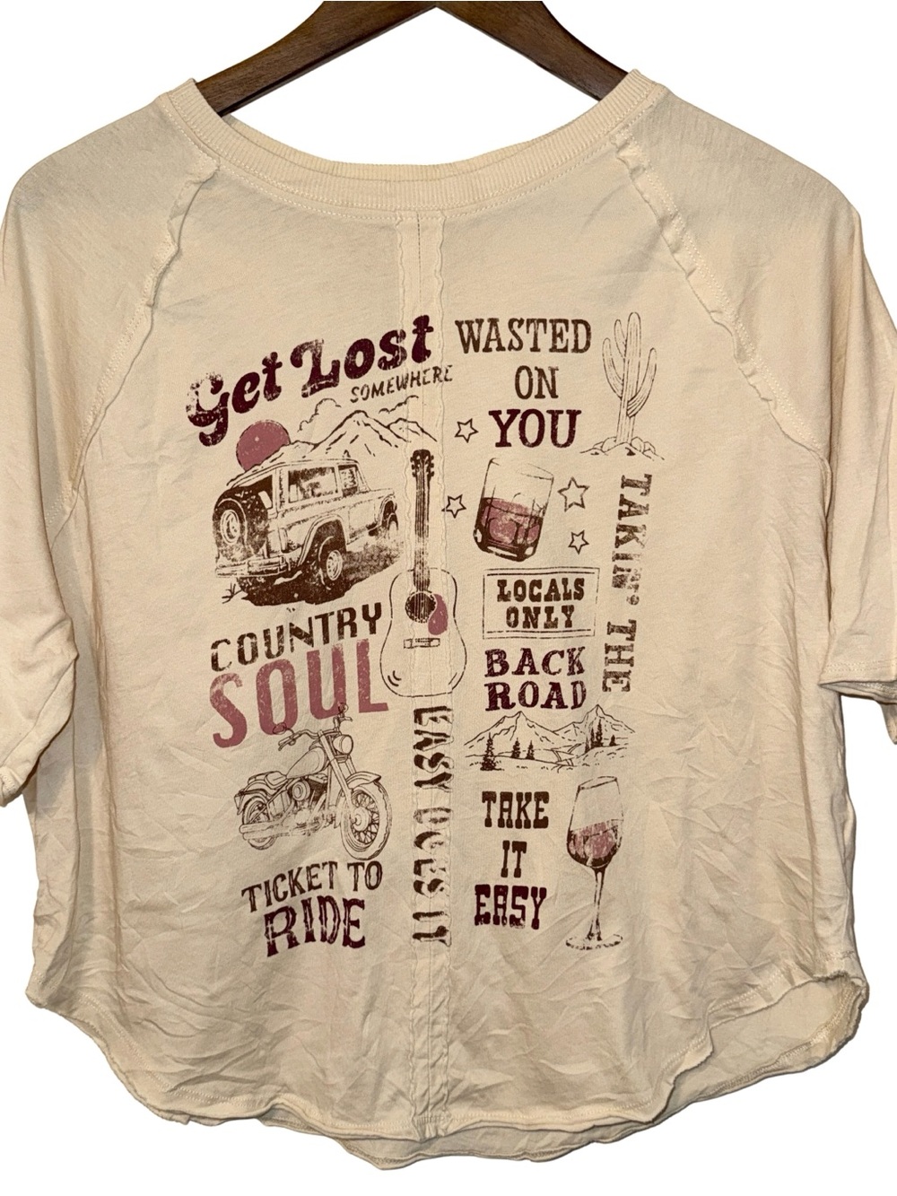 Cleo + Wolf Woman’s Multi-collage Western Graphic Country T-Shirt Cream S